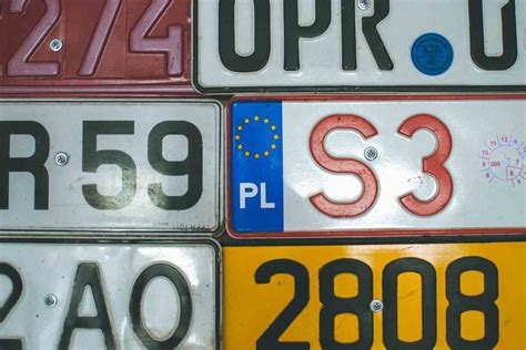 Come personalizzare la targa auto, costi e procedure in Italia.